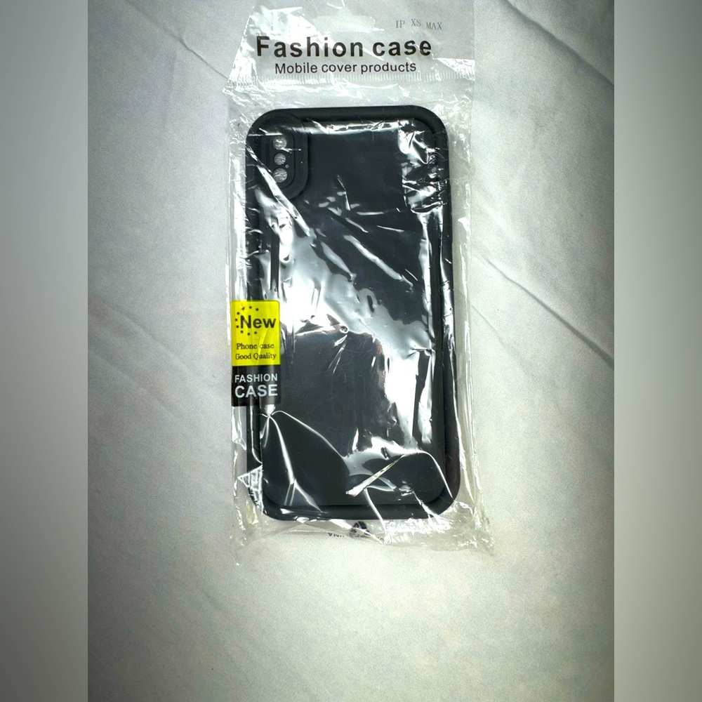 NEW in Packaging iPhone XS MAX Black Phone Case